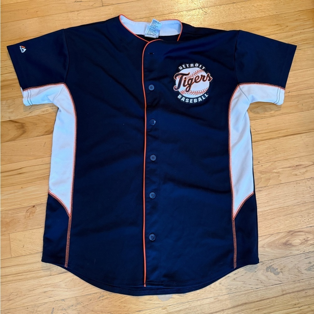 Women’s size‎ XL Tigers Fielder jersey shirt